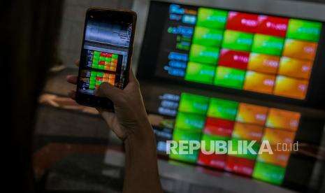 Saham Asia Jatuh Dipicu Varian Baru Covid-19
