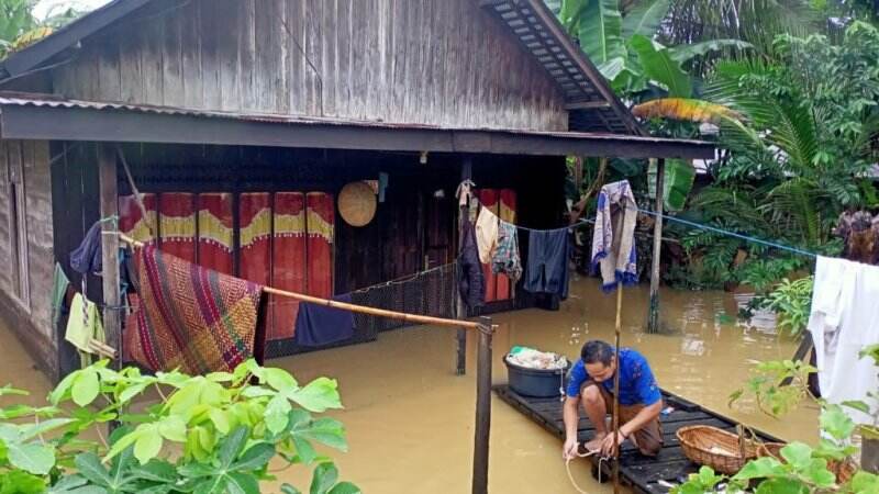 Sungai Tabalong Meluap, Puluhan Rumah di Bangkiling Raya Terendam