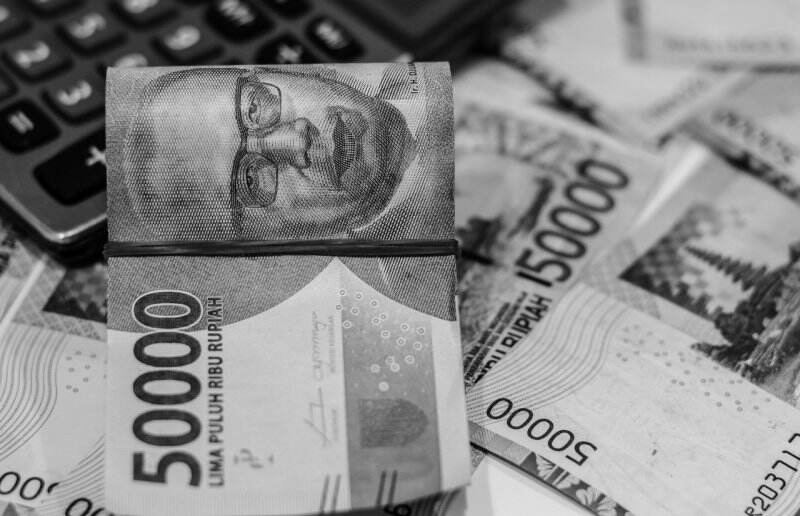 Rupiah Melemah 41 Poin ke Level Rp14.328/USD