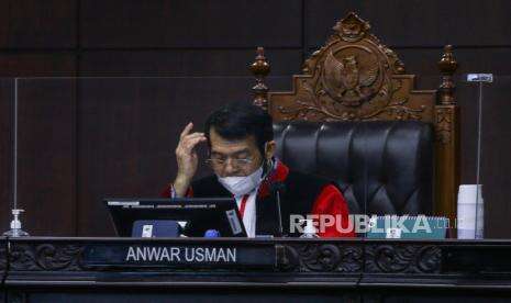 UU Ciptaker, Akademisi: Pembuatan UU Sering Tabrak Prosedur