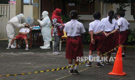 PTM, Sekolah Diminta Lakukan Mitigasi Risiko Klaster