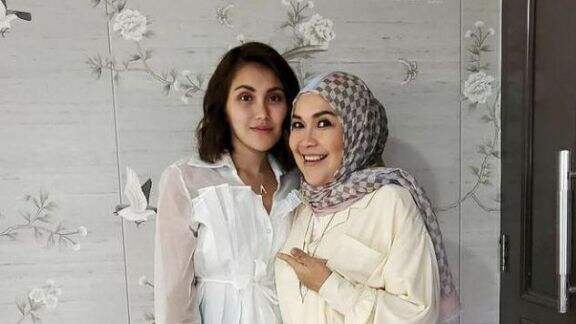 Umi Kalsum Kepalang Pamer, Ayu Ting Ting Akui Malu: Apa Kata Temen Artis Gue?