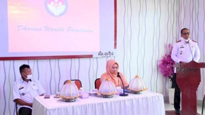Anggota Dharma Wanita Persatuan Sidrap Dibekali Keterampilan Tata Rias Dasar