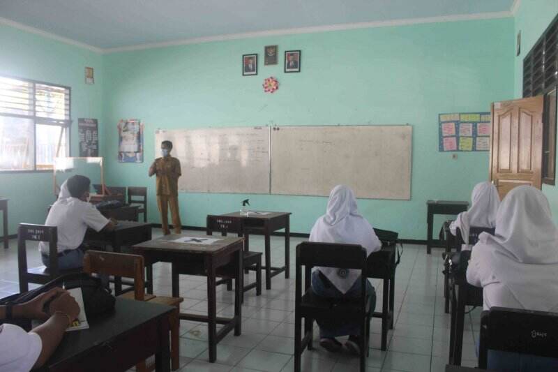 Hari Guru, Nasib Honorer Belum Baik-baik Saja