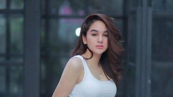 Hana Hanifah Bongkar Tarif Prostitusi Artis, Dibayar Ratusan Juta Sekali Kencan!