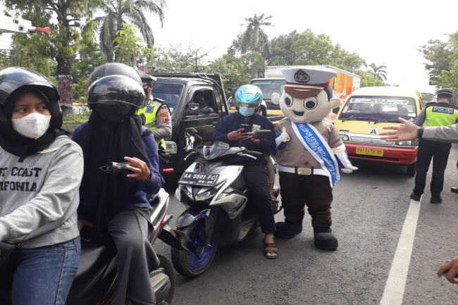 Ada Badut Ikut Operasi Zebra Candi, Masyarakat Hepi