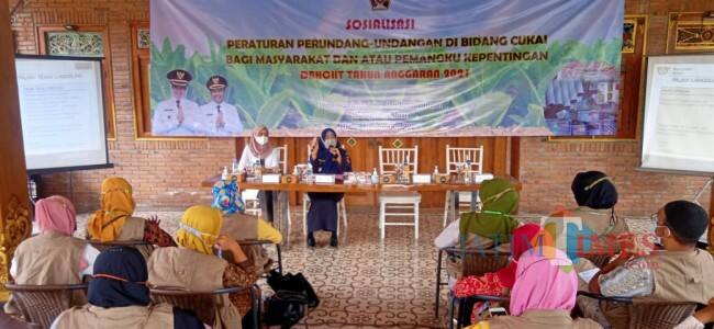 Bupati Blitar Dorong Pedagang Informal Jadi Garda Depan Pemberantasan Rokok Ilegal