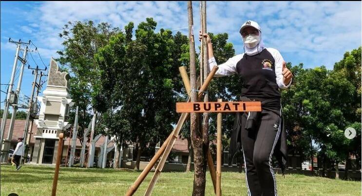 Sambut Hut KORPRI, Bupati Purwakarta dan Jajaran Gowes Bersama dan Tanam Pohon