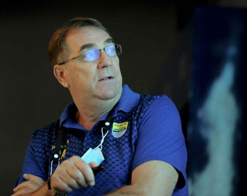 Kalah dari Arema FC, Robert Rene Alberts Jadi Teringat Kekalahan Persib Bandung saat Jumpa Persija Jakarta