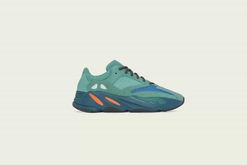 Harganya Rp4,1 Juta, Begini Penampakan Sneakers Yeezy Boost 700 Fade Azure