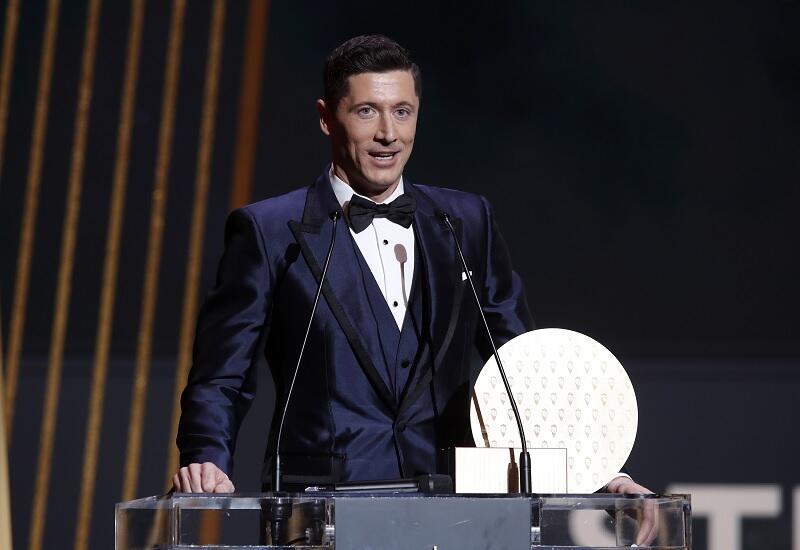 Ballon dOr 2021: Robert Lewandowski Raih Gelar Striker Terbaik