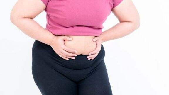 5 Kebiasaan Sepele Bikin Perut Buncit, Jangan Dibiasakan Ya Beauty!