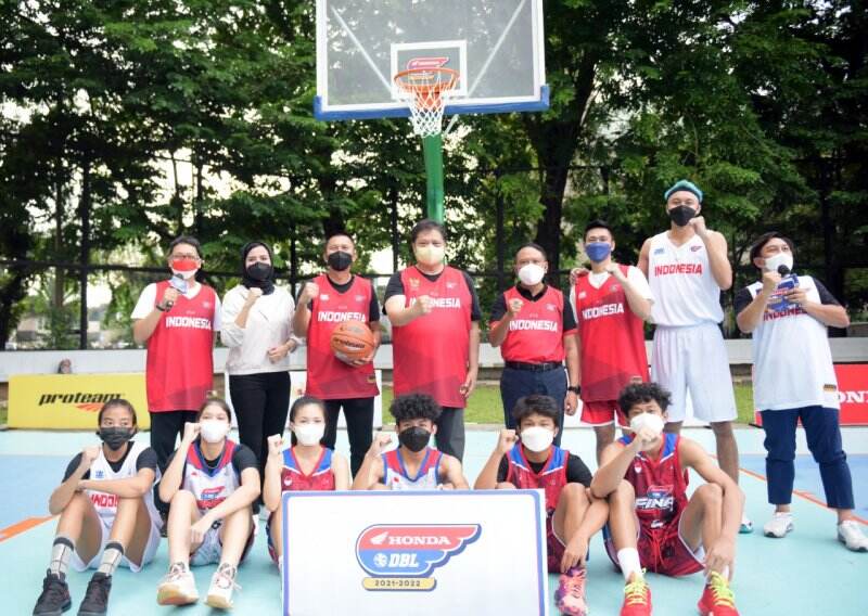 Terapkan Pokes Ketat, Menko Airlangga Dukung Kompetisi DBL Luar Jawa-Bali