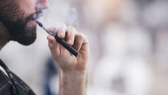 Penggunaan Rokok Elektrik Tingkatkan Risiko Terjadinya Disfungsi Ereksi