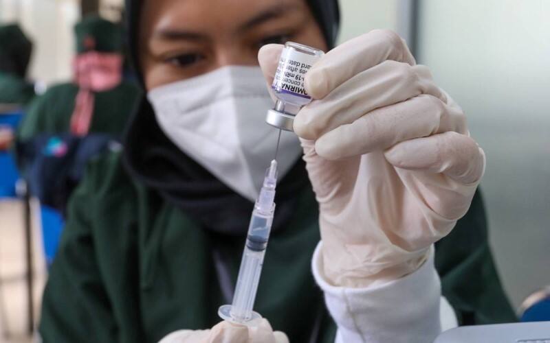 Apakah Vaksin Covid-19 Bisa Melawan Varian Omicron?