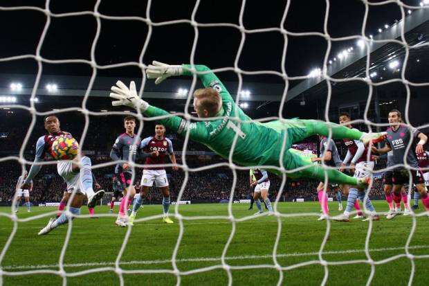 Hasil Liga Inggris Aston Villa vs Leicester: The Villa Comeback Menang