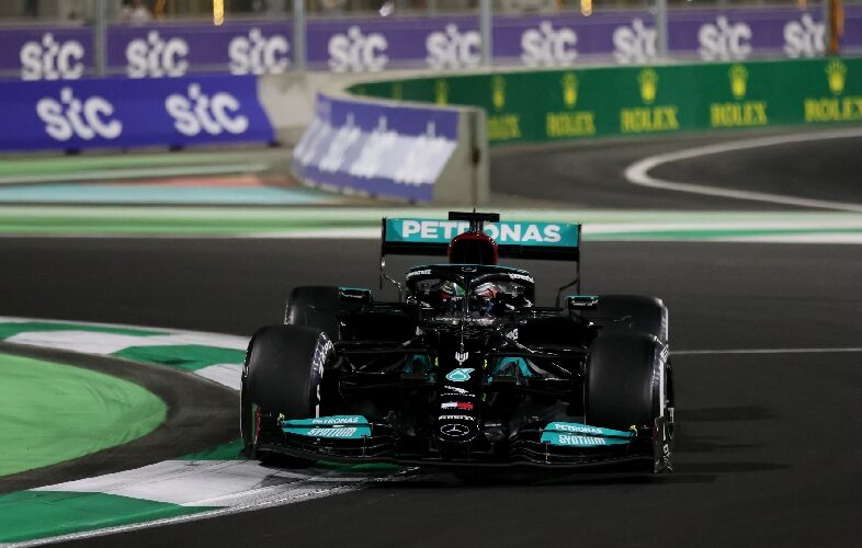 Hasil F1 GP Arab Saudi 2021: Hamilton Menang usai Tikung Verstappen di Akhir Balapan