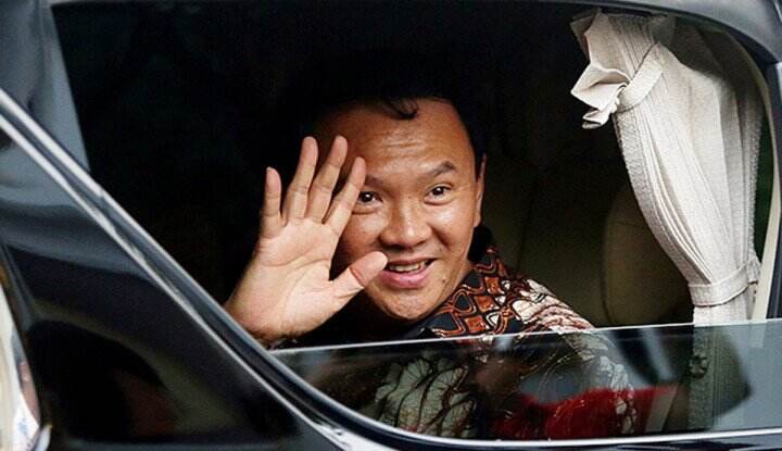 Sering Offside, Ramai Permintaan ke Erick Thohir: Pecat Ahok!