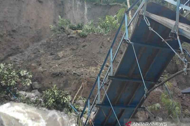 Gawat Harus Segera Diatasi Ini, Sekitar Seribu Kepala Keluarga di Cianjur Terisolir