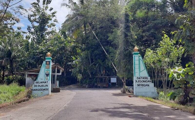 Belajar Toleransi dari Natal Warga Jlegongan