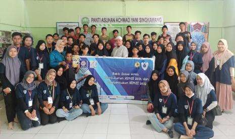 Tebar Kebaikan Ala HIMSI Universitas BSI Kampus Pontianak