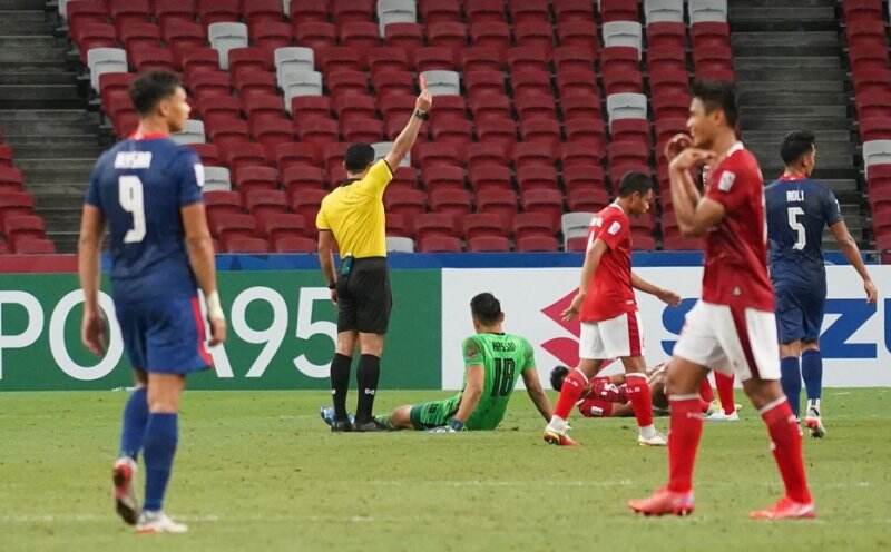4 Keputusan Kontroversial Wasit Timnas Indonesia vs Singapura Versi Media Singapura