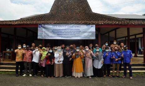 Bantu Bumdes, Universitas Muhammadiyah Purwokerto Terjunkan Tim Abdimas