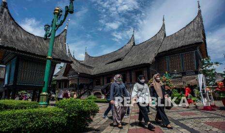 In Picture: Wisata Taman Mini Indonesia Indah