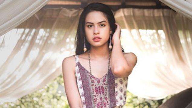 Berkeringat saat Berjemur, Body Goals Maudy Ayunda Tuai Pujian