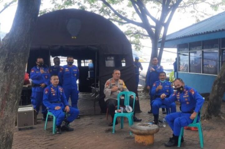 Nataru, Personel Ditpolairud Polda Banten Disiagakan di Pelabuhan Merak