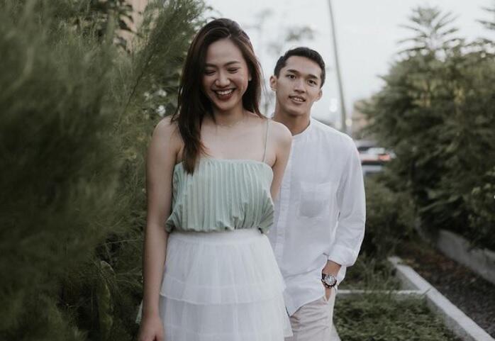 Hari Patah Hati Nasional untuk Pencinta Bulu Tangkis, Jonatan Christie Resmi Tunangan dengan Shania Eks JKT48