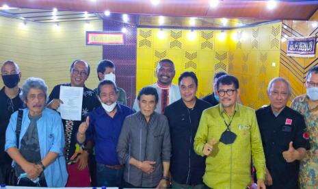 Rhoma Irama Kritik Keserakahan Perusahaan Rekaman