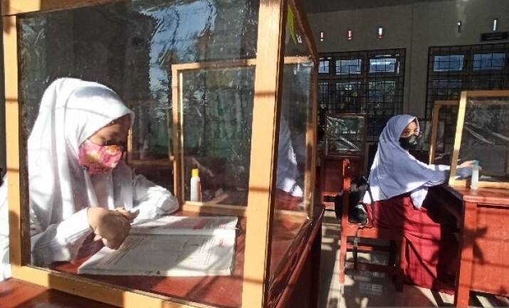 Tiga Kali Revisi SKB, Akhirnya Januari 2021 Sekolah Mulai Dibuka