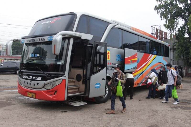 Penumpang Bus Terminal Purabaya Naik Hingga 9 Ribu Orang
