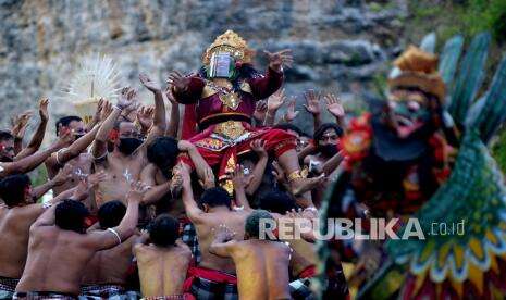 In Picture: Tari Kecak Garuda Wisnu Kencana