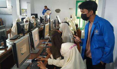 Universitas BSI Kampus Tegal Gelar Workshop Akuntansi MYOB Untuk SMK Nurul Ulum