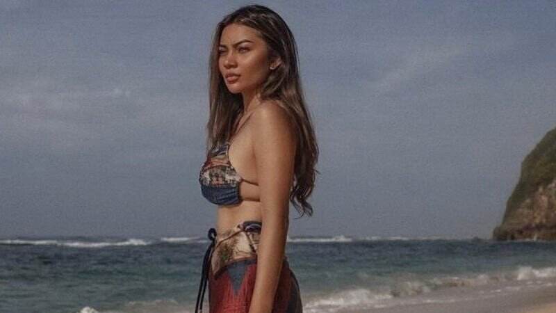 Potret Ariel Tatum Pakai Bikini di Pantai Bikin Netizen Pusing : So Sexy