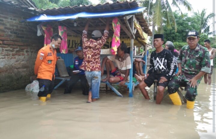 Sungai Meluap, Banjir Rendam Puluhan Warga Ciruas