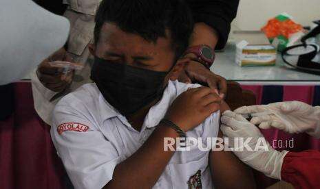 Vaksinasi Siswa SMA, SMK dan SLB di Jateng Mendekati 100 Persen