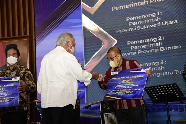 Provinsi NTT Raih Juara III Penyelenggaraan Jalan Tingkat Nasional, Hadiah Miliaran Rupiah