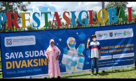 Sekolah PresGo Gelar Vaksinasi Covid-19
