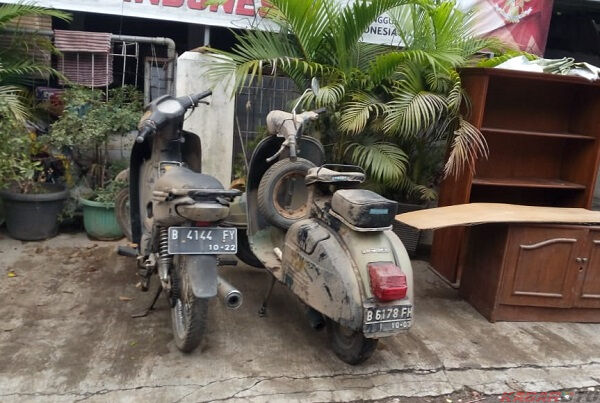 Jangan Panik, Ini Langkah Darurat Ketika Motor Mogok Karena Banjir