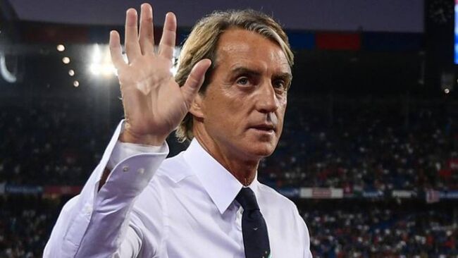 Roberto Mancini Kaget Donnarumma Cuma Jadi Cadangan di PSG