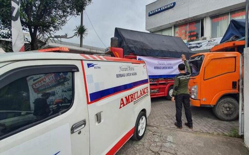 Astra Salurkan Bantuan Awal Rp4,4 Miliar untuk Korban Erupasi Gunung Semeru