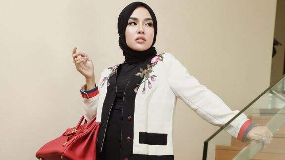 Medina Zein Koar-koar Mau Belikan Rumah Rp3 Miliar untuk Gala, Netizen Gak Setuju: Utang Aja Gak Bayar!