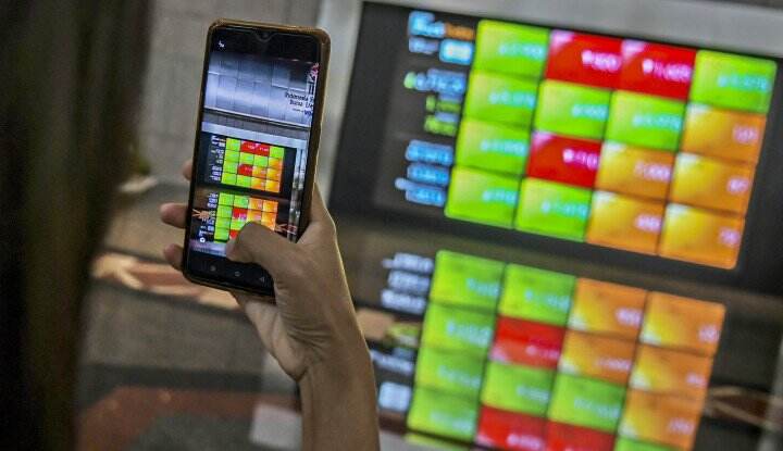 IHSG Menguat 0,47% pada Jeda Siang