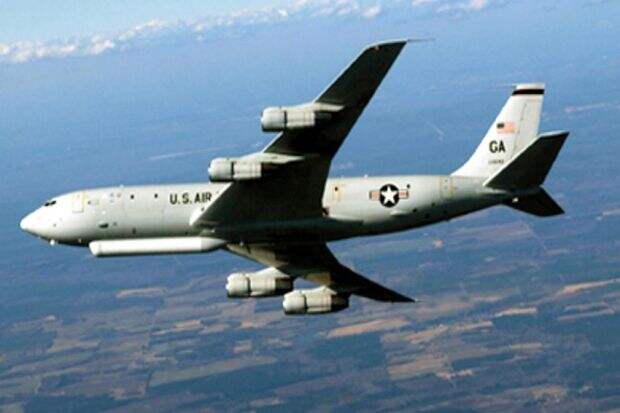 Khawatir Invasi Rusia, Pesawat Mata-mata AS Berkeliaran di Langit Ukraina