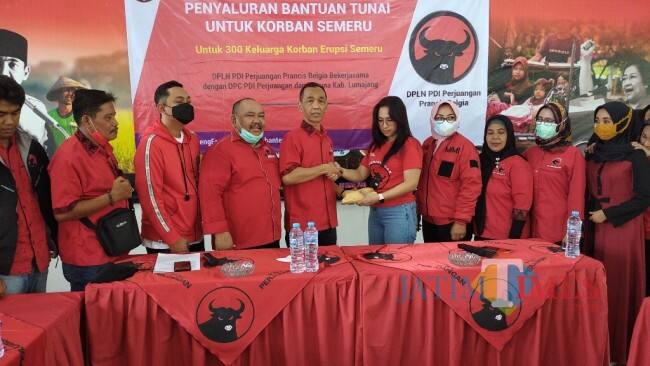 PDI Perjuangan Eropa Bantu Uang Tunai Untuk 300 KK Korban Semeru