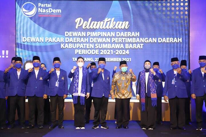 Lantik Pengurus NasDem KSB, Rohmi dan Musyafirin Saling Lempar Pujian