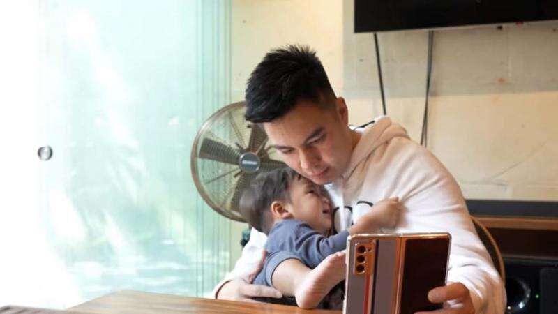 Baim Wong Minta Doa, sang Ayah Masuk Rumah Sakit